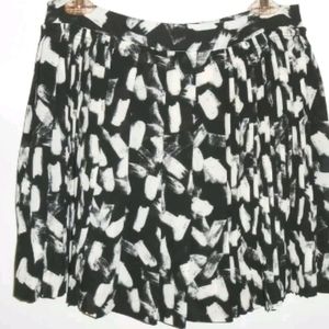 Banana Republic Sz 6 Black & Beige Artsy Skirt
